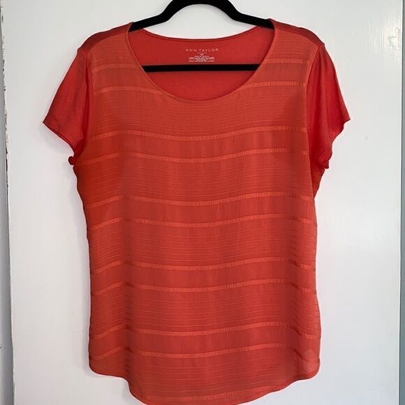 Ann Taylor short sleeve texture front shell - Picture 1 of 7